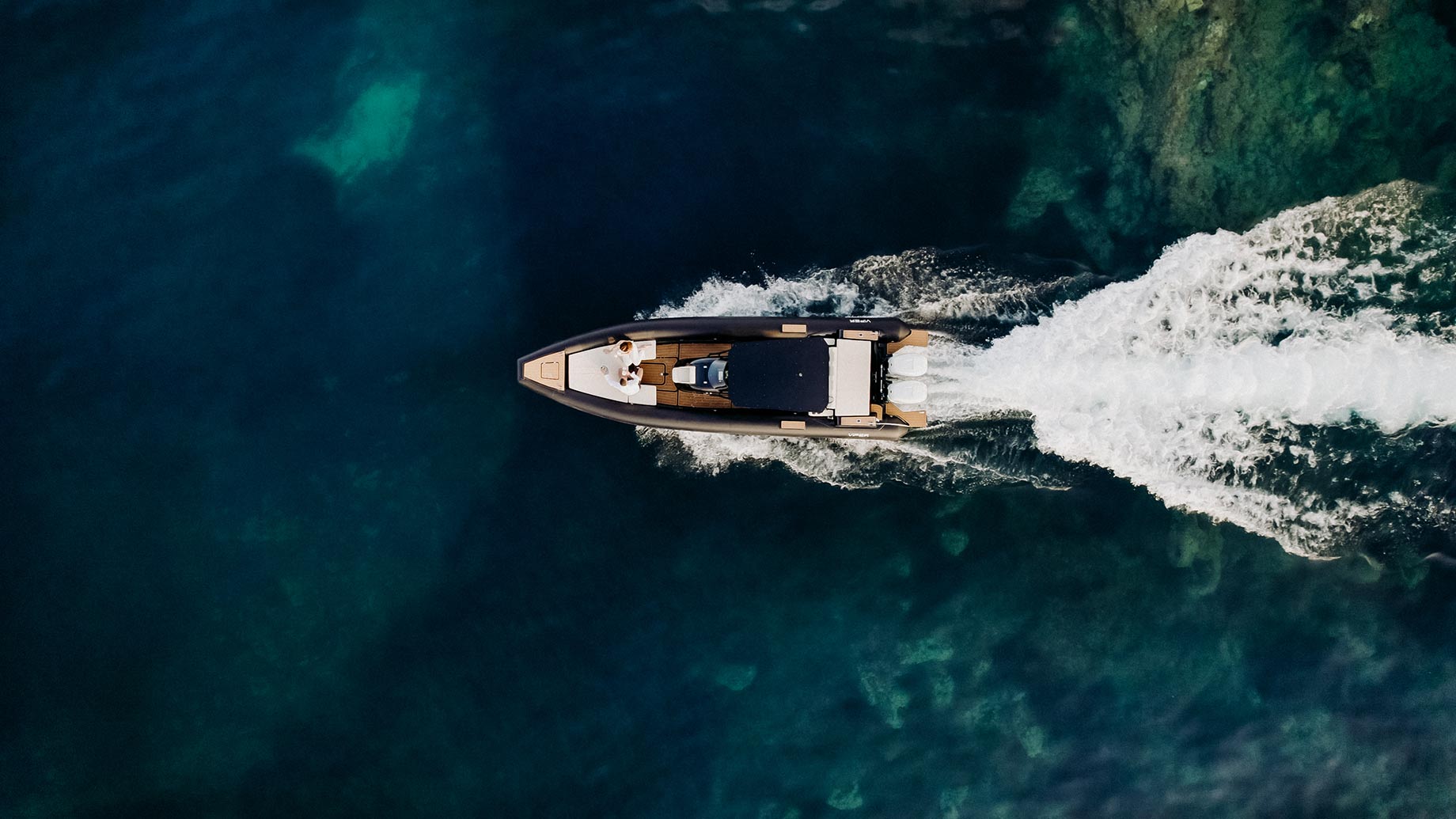 Speedboat Powering through the Open Seas - Thrilling Overview in Corfu